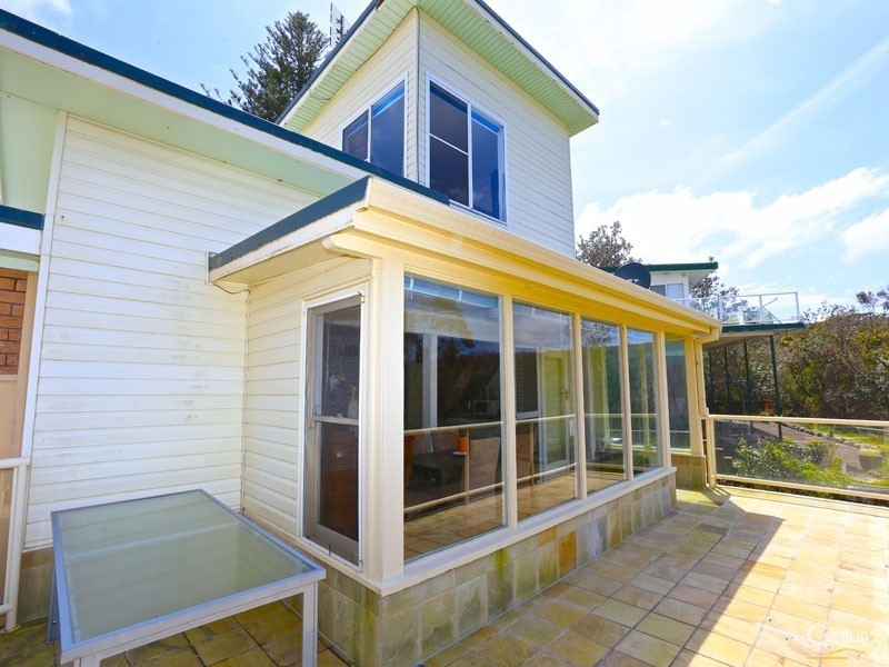 12 Tomaree Crescent, Boat Harbour NSW 2316