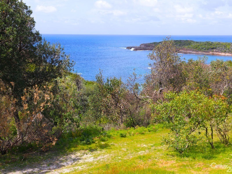 12 Tomaree Crescent, Boat Harbour NSW 2316