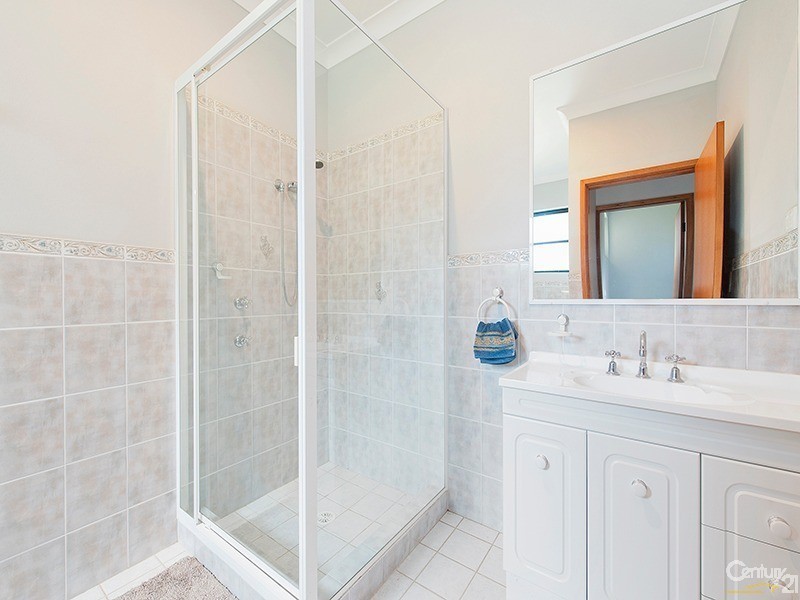 8 Sunset Boulevard, Soldiers Point NSW 2317