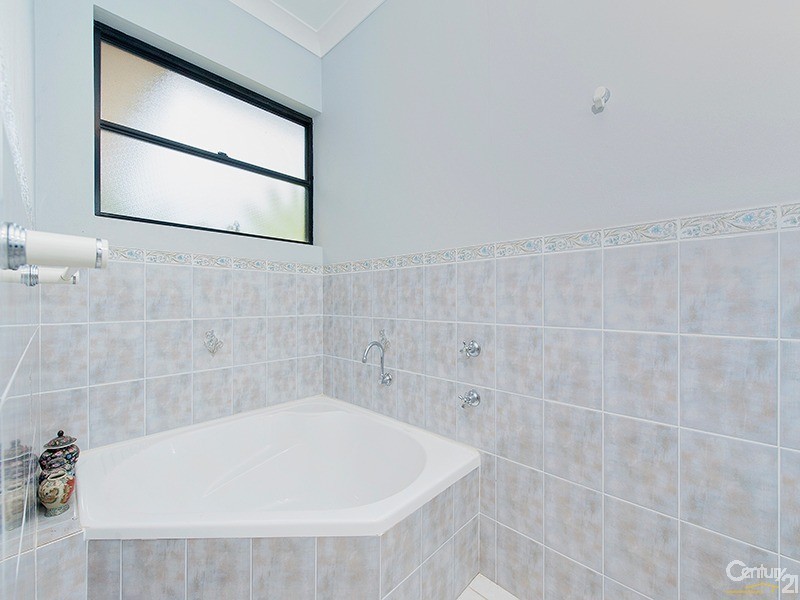 8 Sunset Boulevard, Soldiers Point NSW 2317