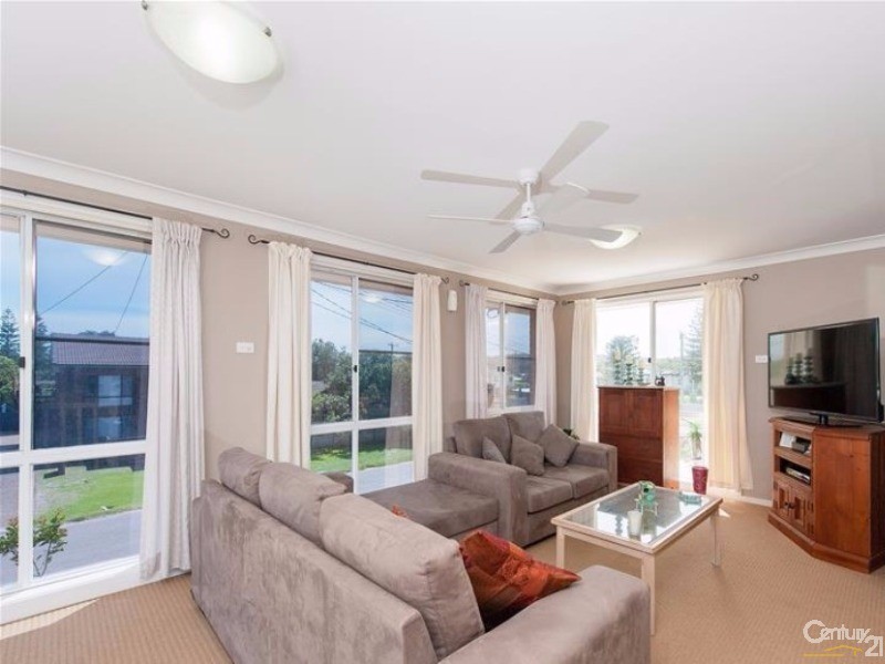 1/5 Fitzroy Street, Anna Bay NSW 2316