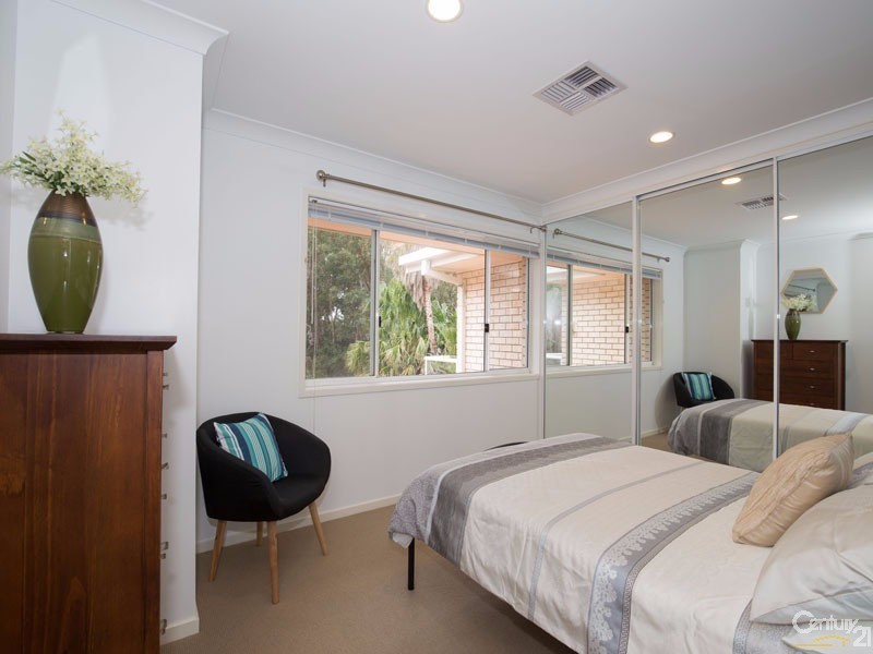 2/75 Rocky Point Road, Fingal Bay NSW 2315