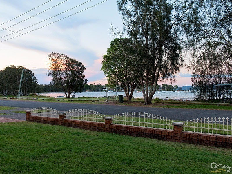 26 Peace Parade, Tanilba Bay NSW 2319