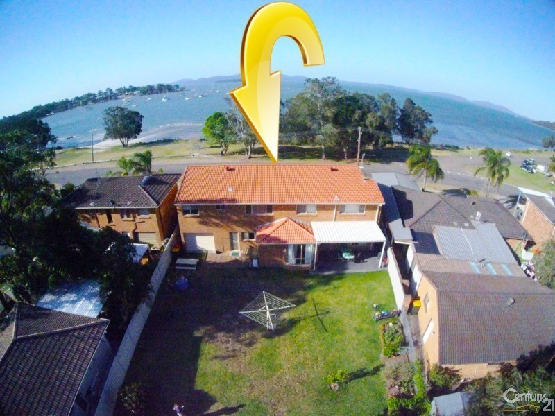 26 Peace Parade, Tanilba Bay NSW 2319