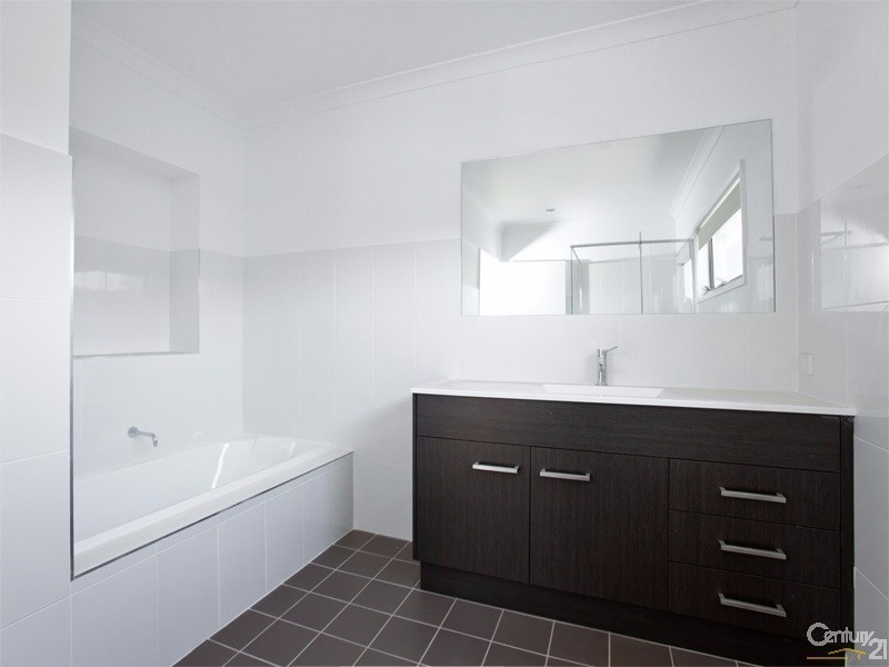 2/42  Campbell Avenue, Anna Bay NSW 2316