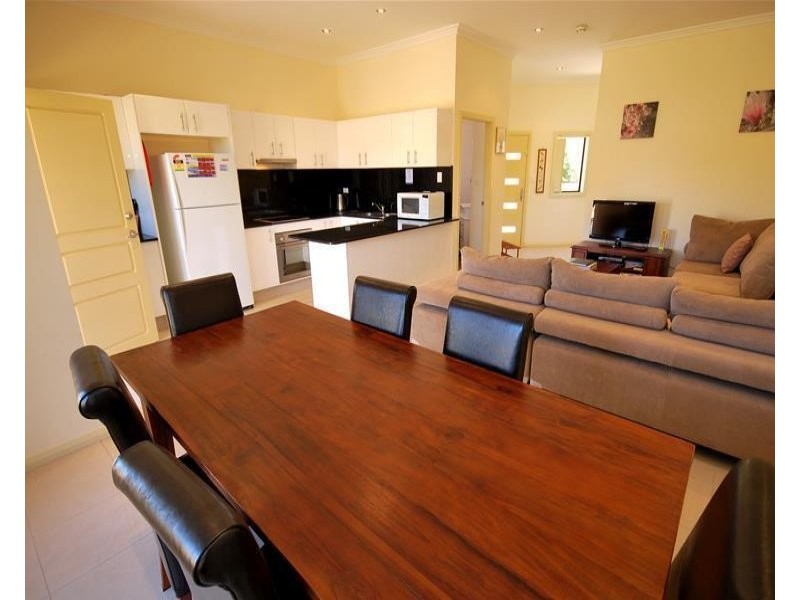 2/3 Starboard Close, Salamander Bay NSW 2317