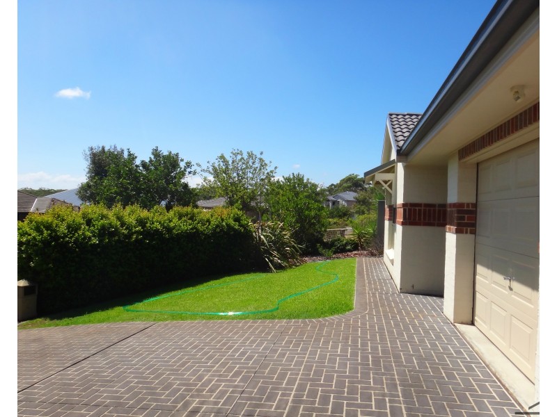 30 Paperbark Court, Fern Bay NSW 2295