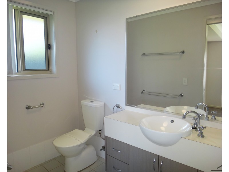 30 Paperbark Court, Fern Bay NSW 2295