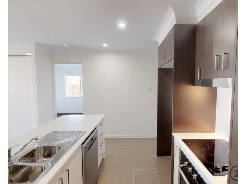 2/9 Yallimbah Avenue, Tanilba Bay NSW 2319