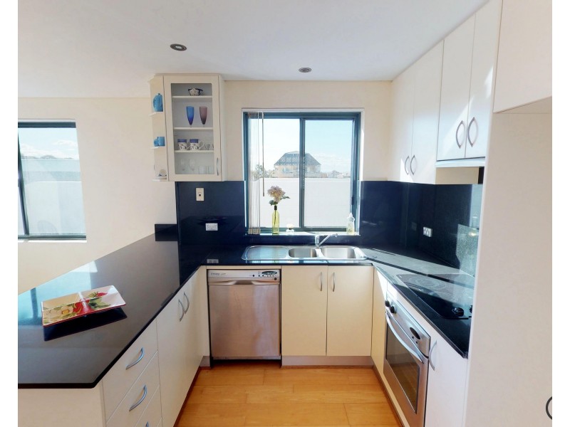 2/3 Yacaaba Street, Nelson Bay NSW 2315