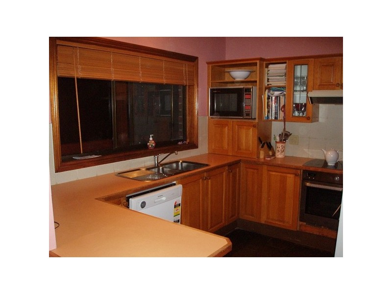 14 JERVIS DRIVE, Illawong NSW 2234