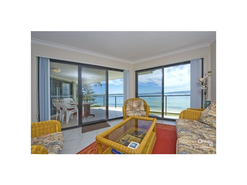 2/203 Foreshore Drive, Nelson Bay NSW 2315