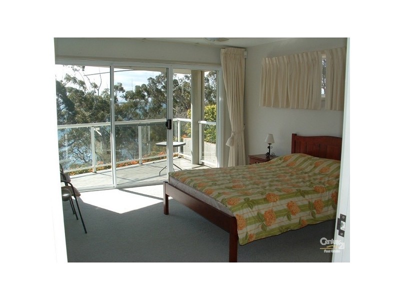 28 Thurlow Ave, Nelson Bay NSW 2315