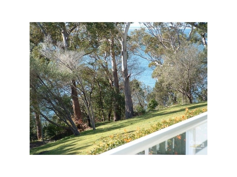 28 Thurlow Ave, Nelson Bay NSW 2315