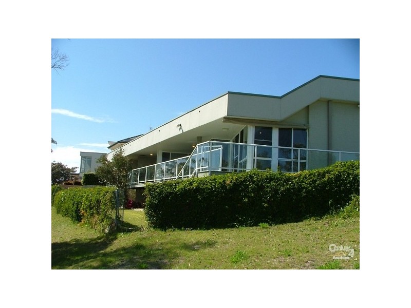 28 Thurlow Ave, Nelson Bay NSW 2315