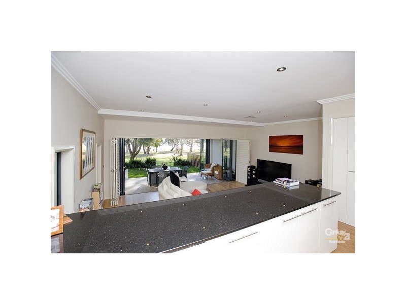 2 / 28-30 Cromarty Road,, Soldiers Point NSW 2317