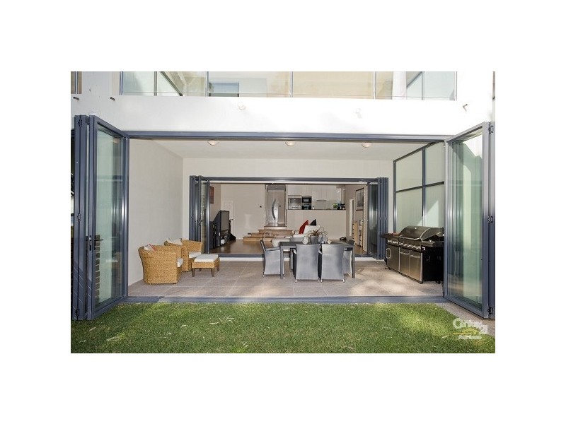 2 / 28-30 Cromarty Road,, Soldiers Point NSW 2317