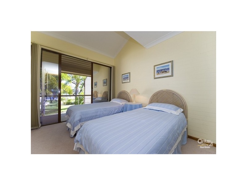 17/4 Cromarty Road, Soldiers Point NSW 2317