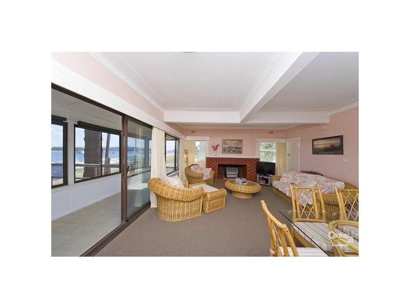 38 Sunset Blvd, Soldiers Point NSW 2317