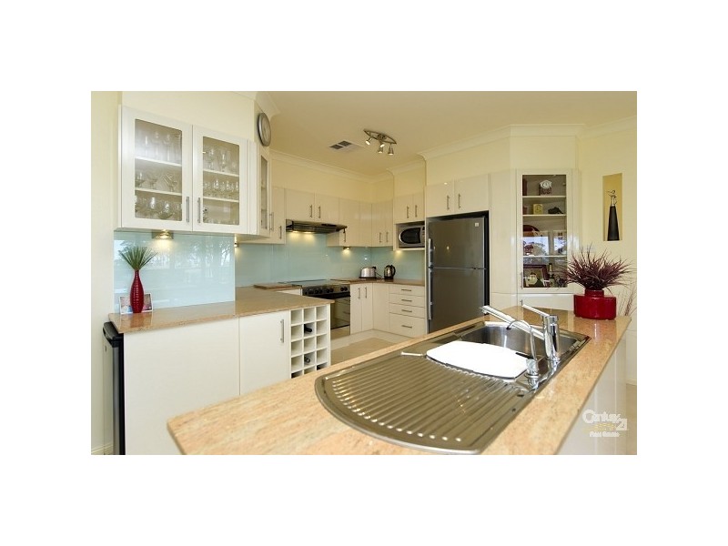 5 Kings Court, Soldiers Point NSW 2317