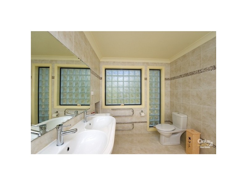 5 Kings Court, Soldiers Point NSW 2317