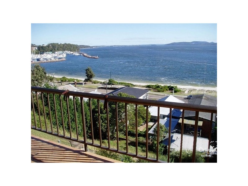 2/10 Magnus Street, Nelson Bay NSW 2315