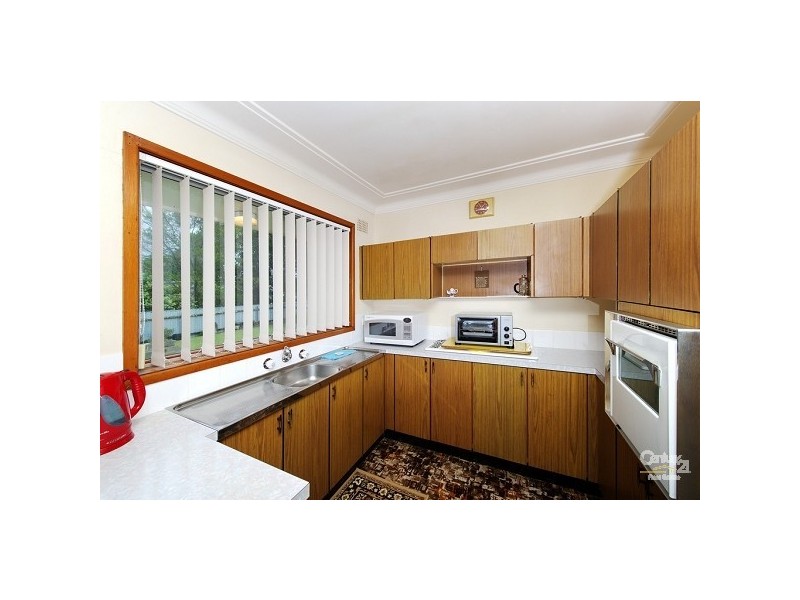 24 Kent Gardens, Soldiers Point NSW 2317