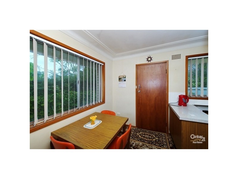 24 Kent Gardens, Soldiers Point NSW 2317