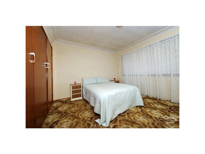 24 Kent Gardens, Soldiers Point NSW 2317