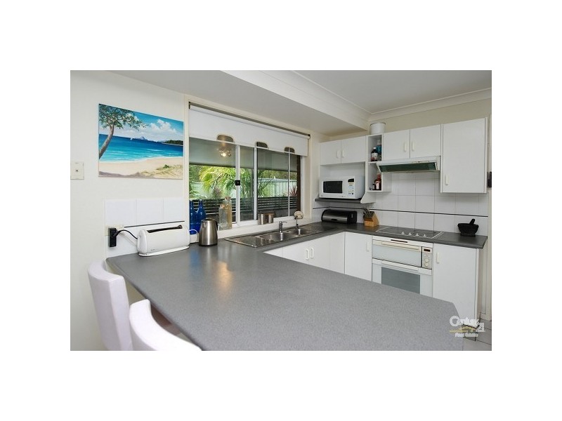 2/1 Kings Court, Soldiers Point NSW 2317