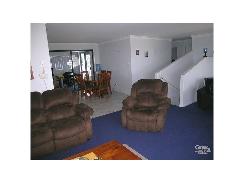 6 Timbertops Avenue, Forster NSW 2428