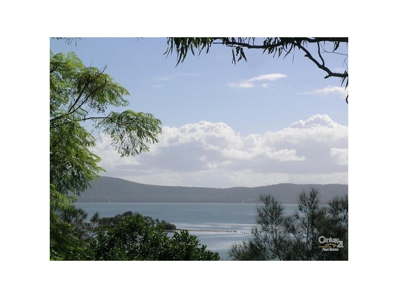 15 Green Point Drive, Green Point NSW 2428