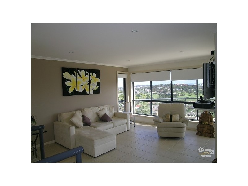 2/3 Michele Crescent, Forster NSW 2428