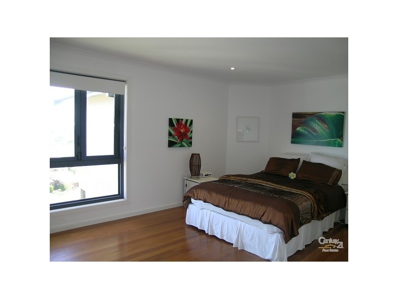 2/3 Michele Crescent, Forster NSW 2428