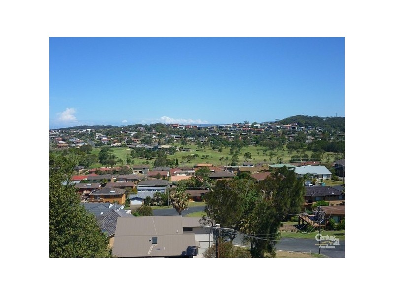 2/3 Michele Crescent, Forster NSW 2428