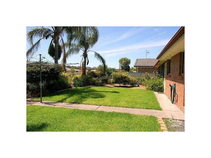 15 Eyre Crescent, Forster NSW 2428