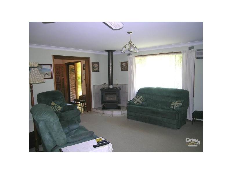 5 Kiwarrak Drive, Rainbow Flat NSW 2430