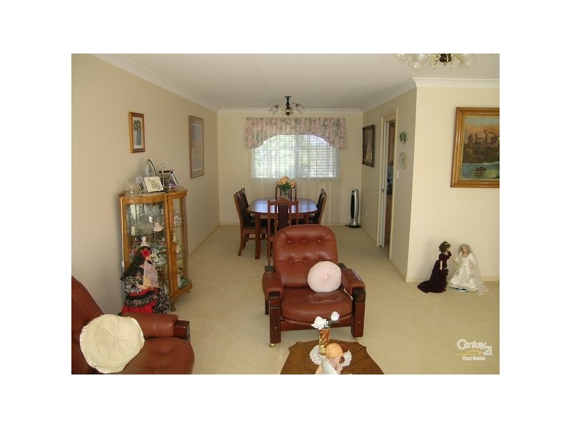 33 Hawaii Avenue, Forster NSW 2428