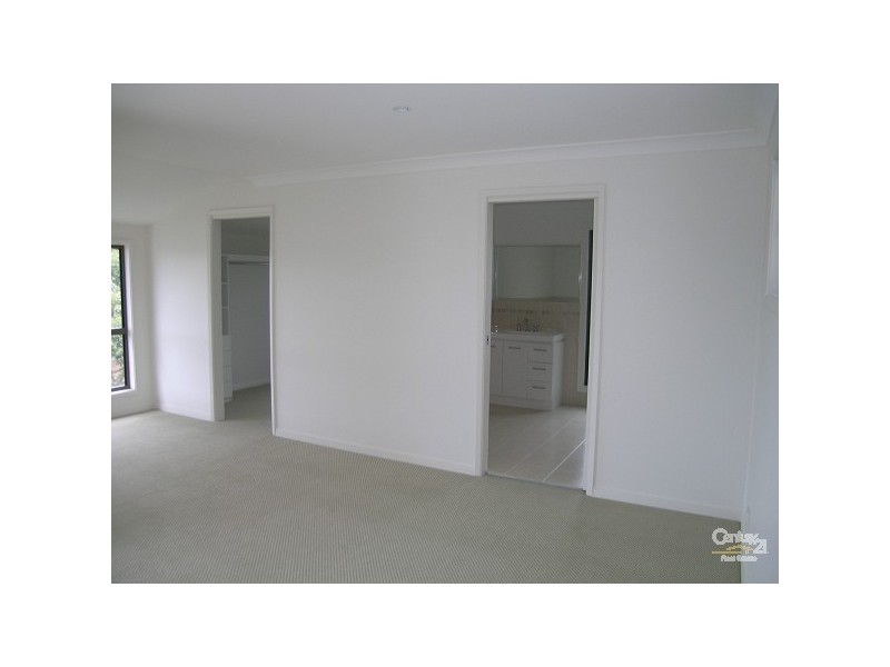 25 Lake Vista Crescent, Forster NSW 2428