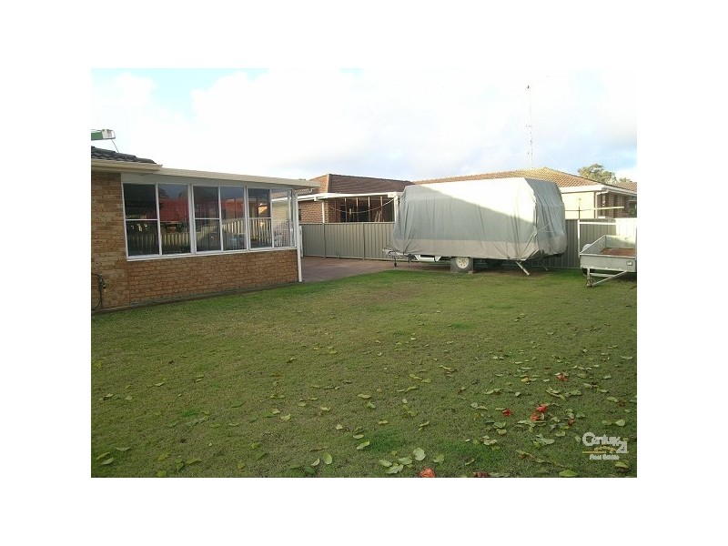 13 Woodward Place, Tuncurry NSW 2428