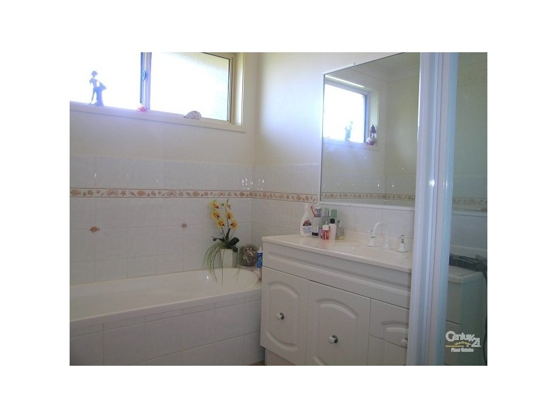 8 Bernhardt Close, Forster NSW 2428