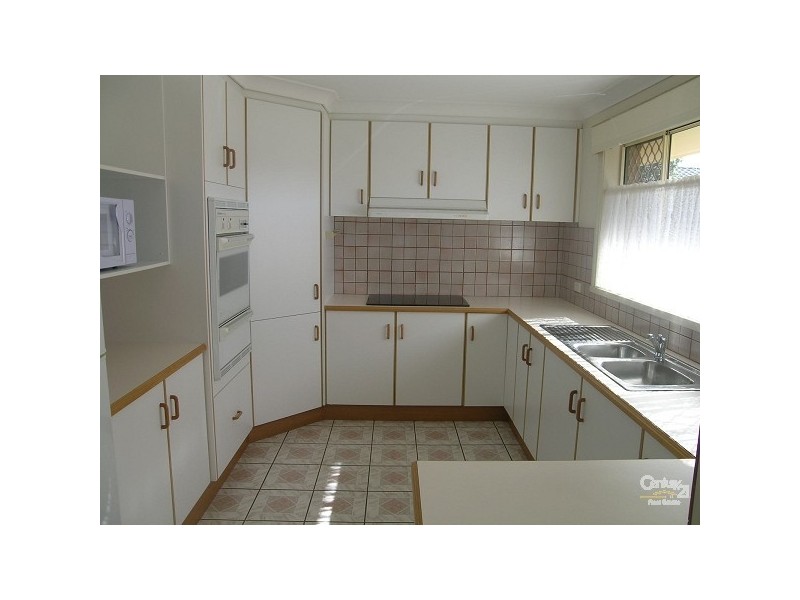 2/11 Bright Street, Forster NSW 2428