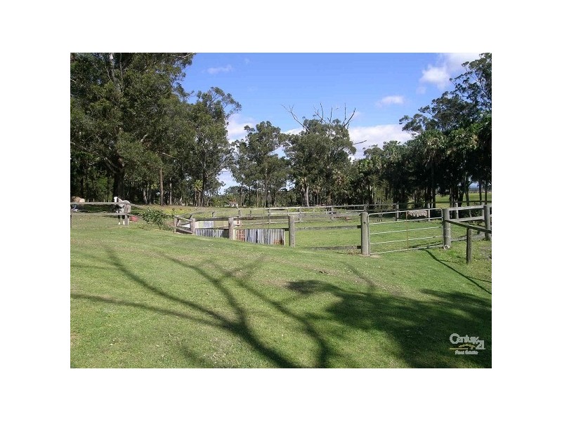 4 Carmona Lane, Forster NSW 2428
