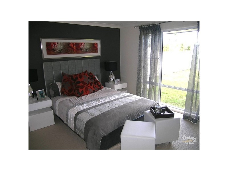 2 Fig Tree Court, Forster NSW 2428