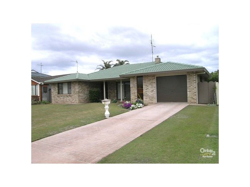 8 Wyuna Place, Forster NSW 2428