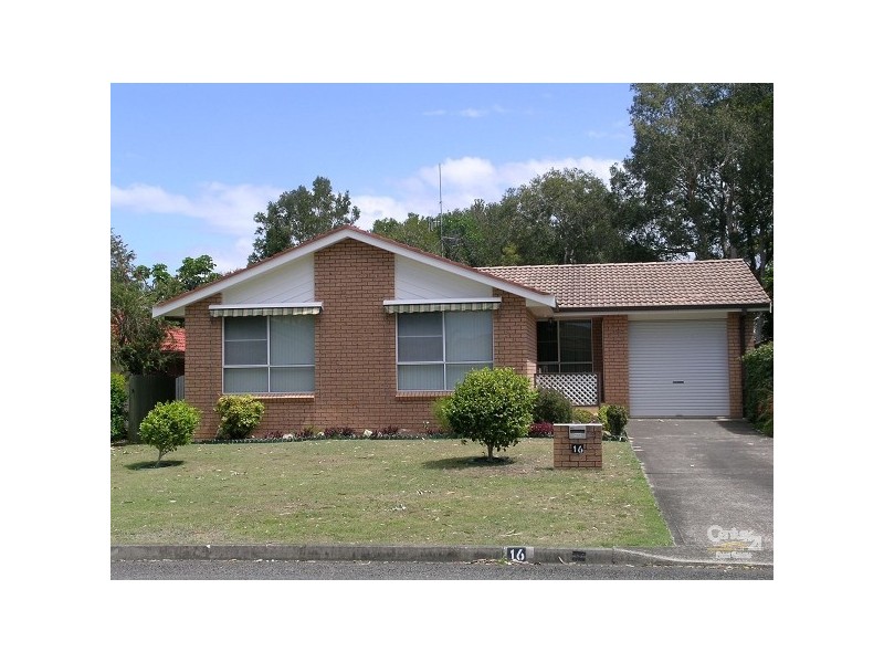 16 Guy Avenue, Forster NSW 2428