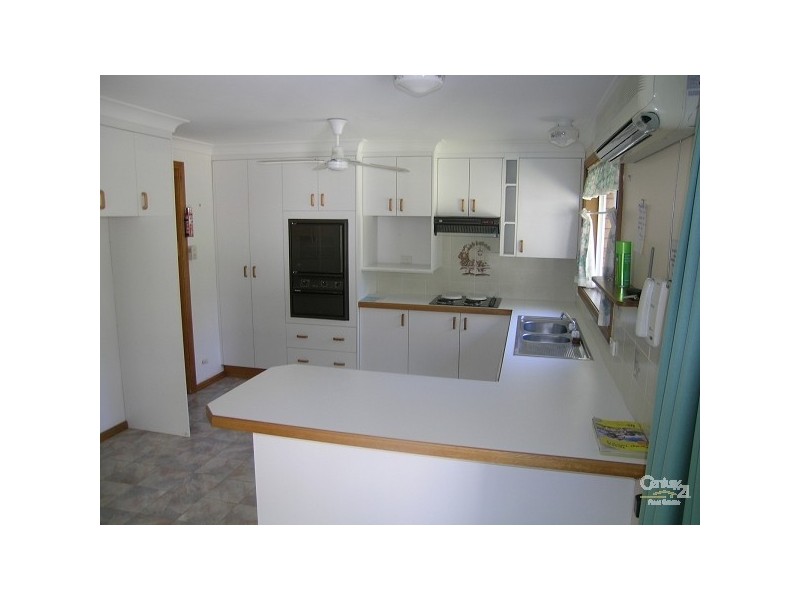 16 Guy Avenue, Forster NSW 2428