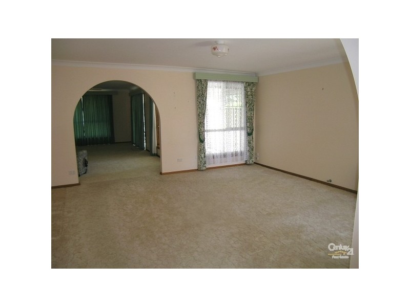 16 Guy Avenue, Forster NSW 2428