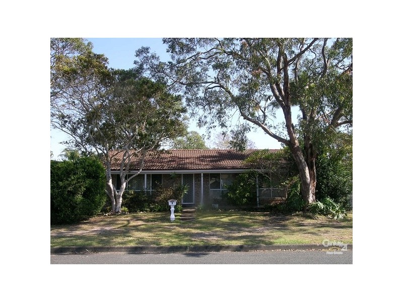 9 Goldens Road, Forster NSW 2428