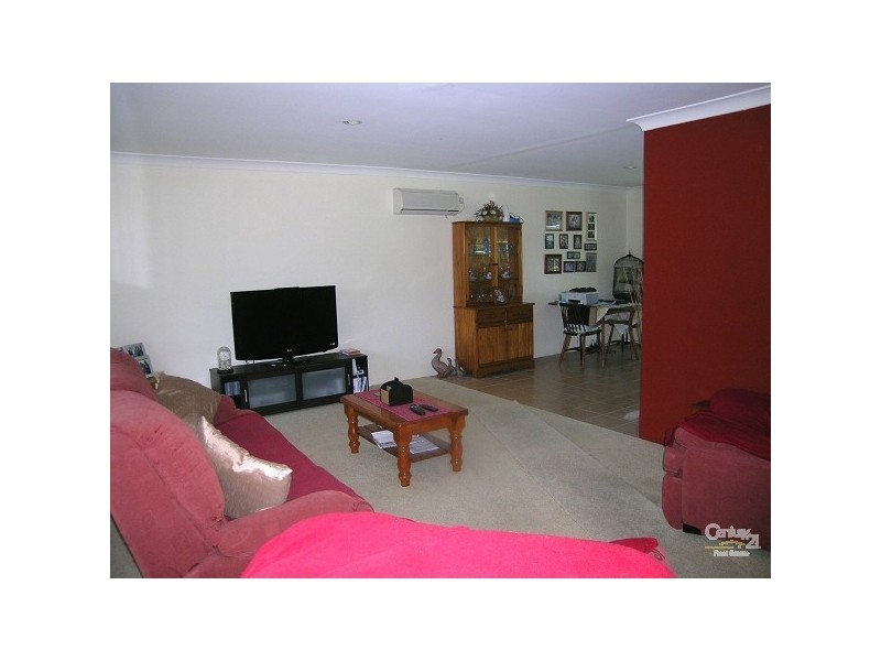 9 Goldens Road, Forster NSW 2428